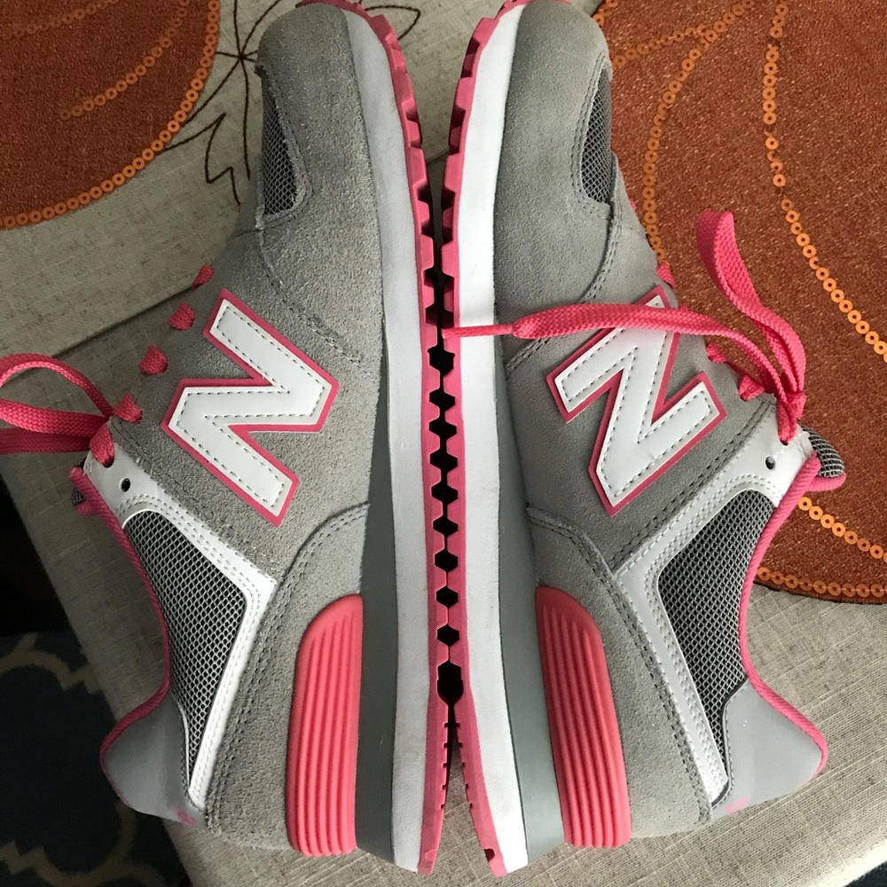 Womens New Balance Size 8